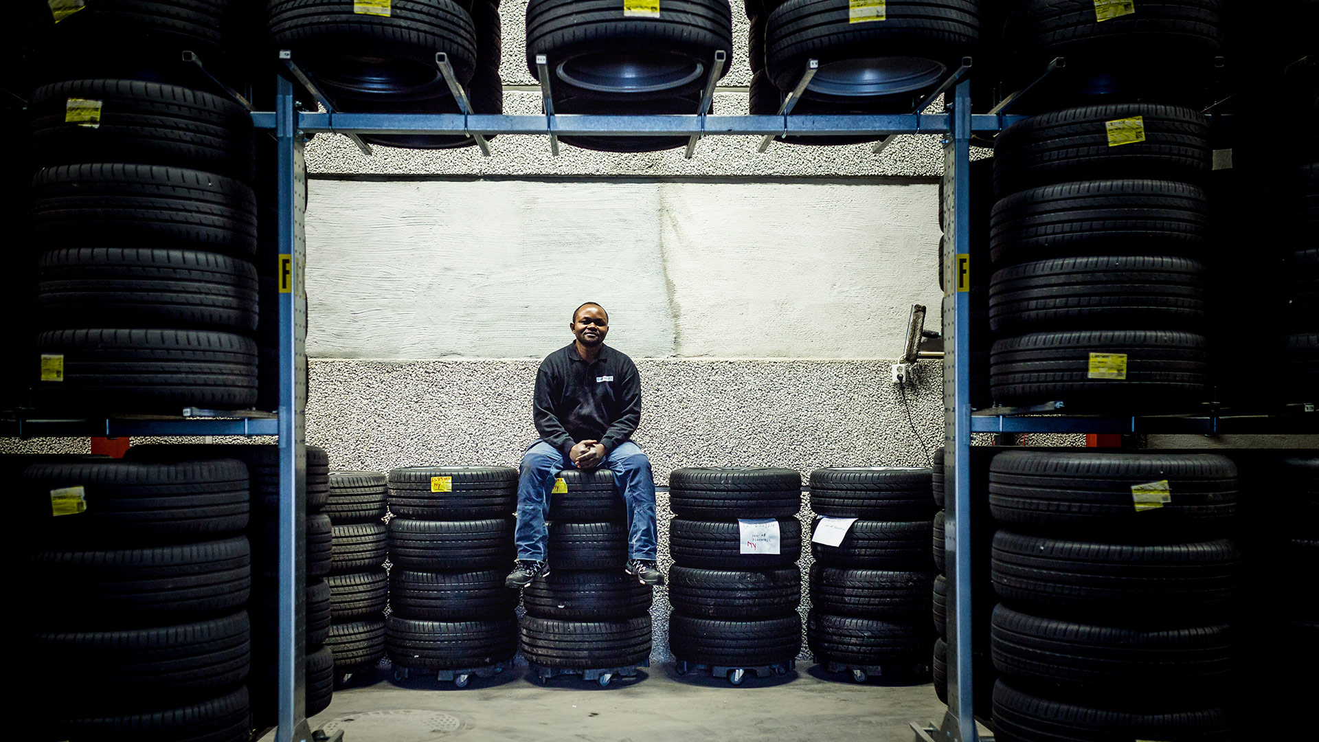 Bilde fra dekklager hos Bilservice i Larvik