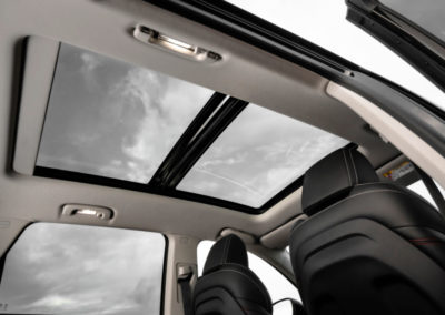 Maxus Euniq6 sun roof